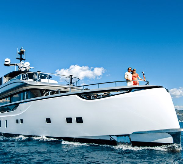 charter world yachts